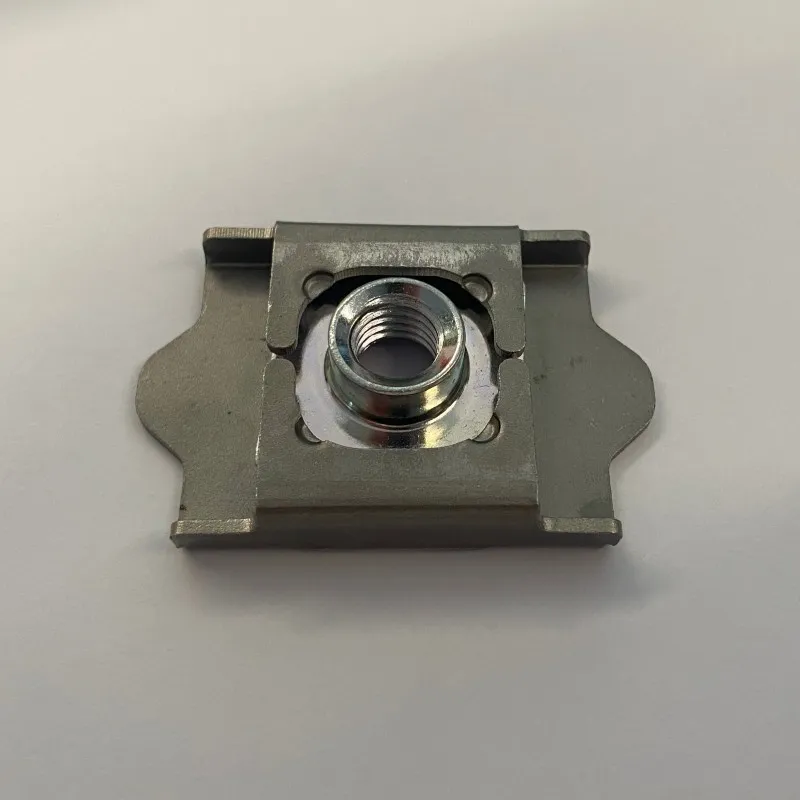 Клеммная гайка 8450027013 (3)