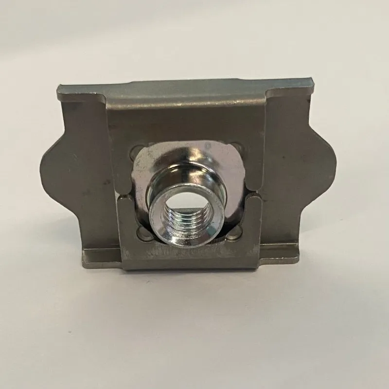 Клеммная гайка 8450027013 (5)